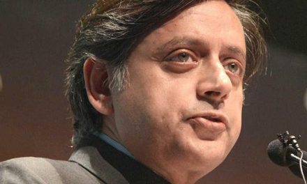Indiafacts : The Right Turns Of Shashi Tharoor