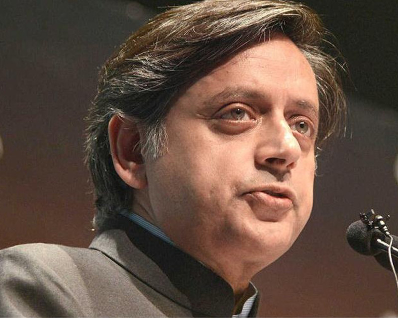 Indiafacts : The Right Turns Of Shashi Tharoor